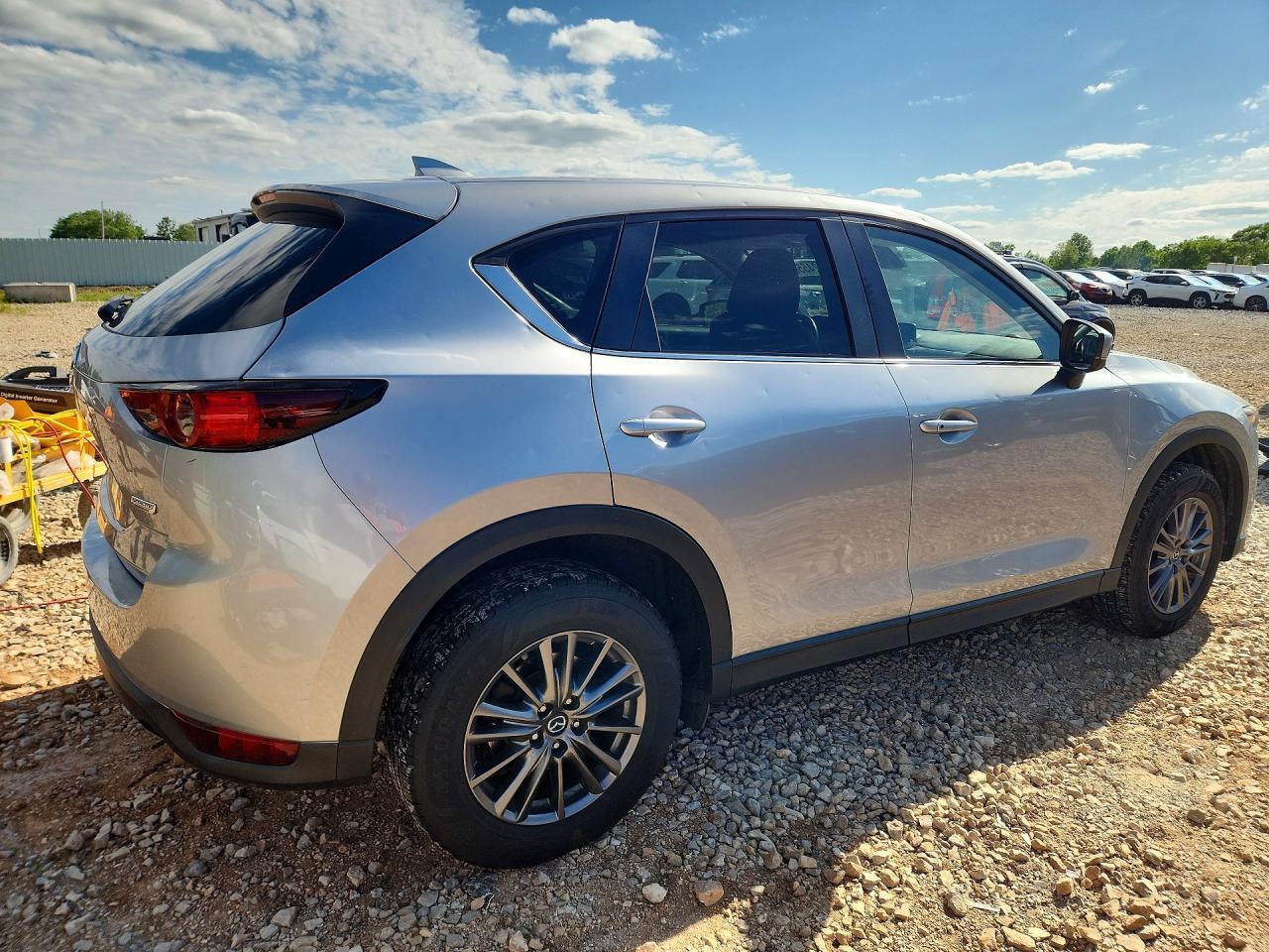 2019 Mazda Cx-5 Touring - Image 3