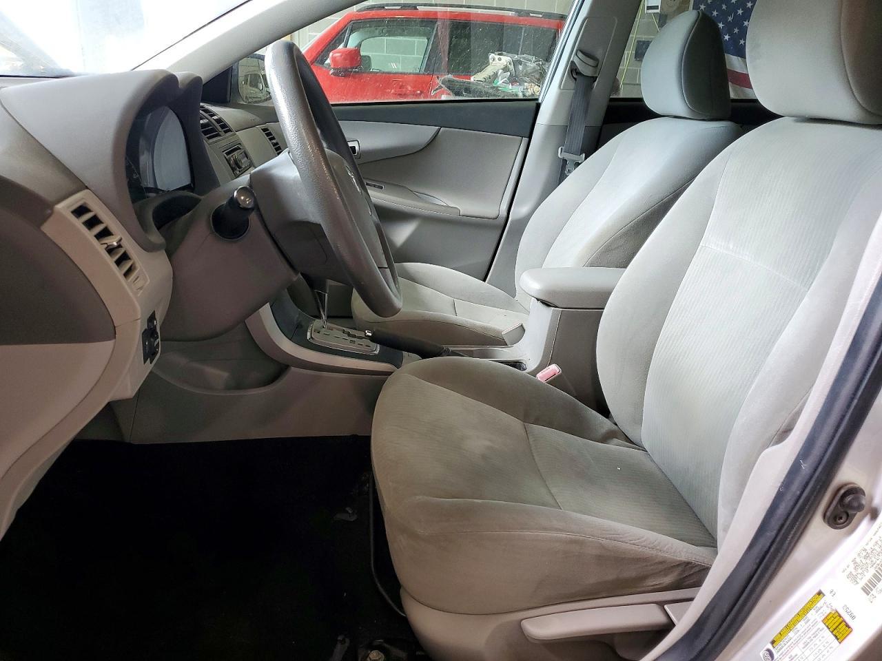 2010 Toyota Corolla Le - Image 7