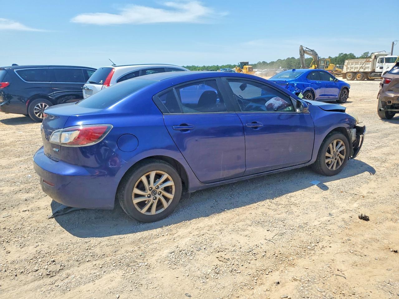 2013 Mazda 3 I - Image 5