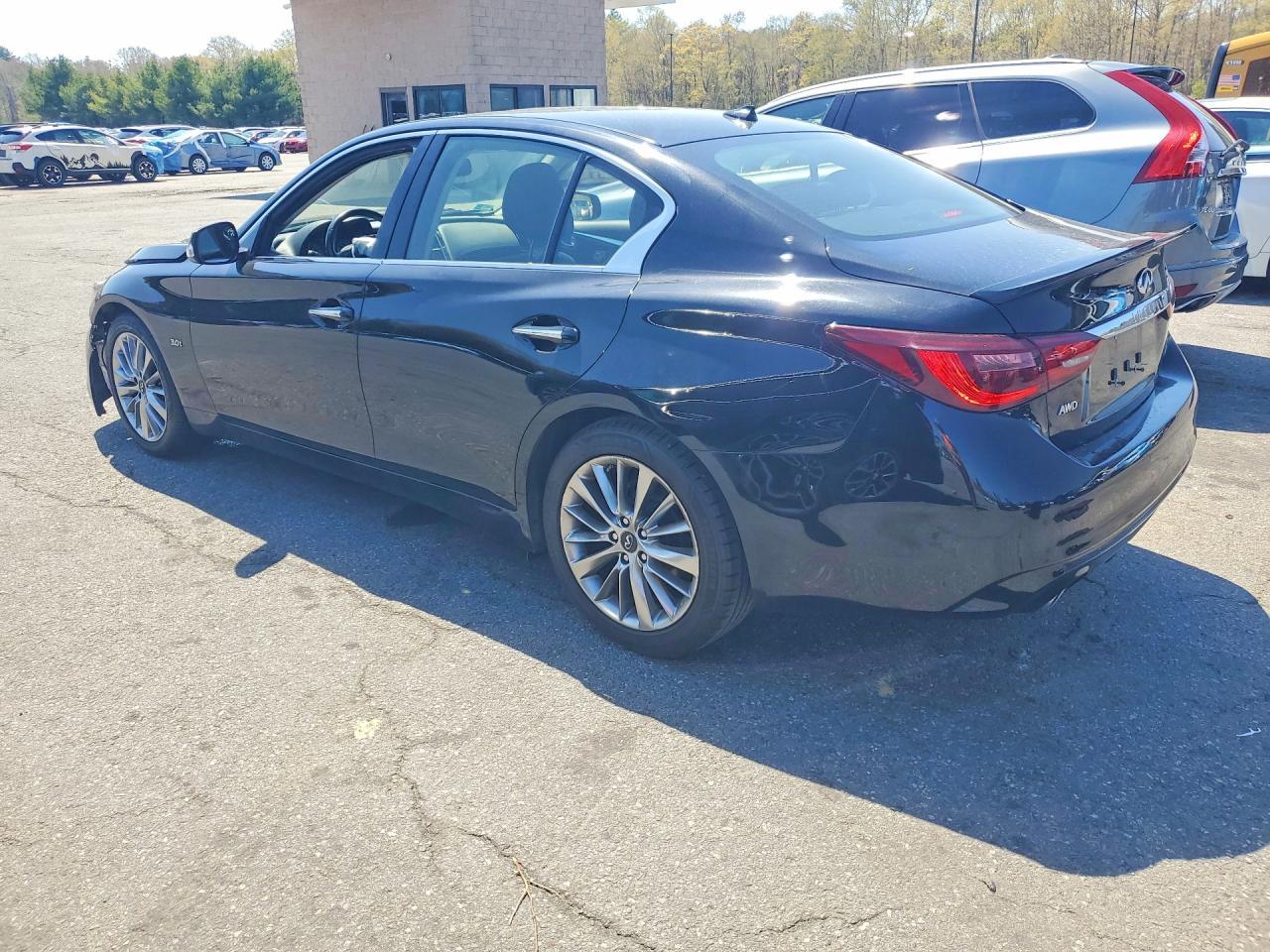 2019 Infiniti Q50 3.0T Luxe - Фото 2