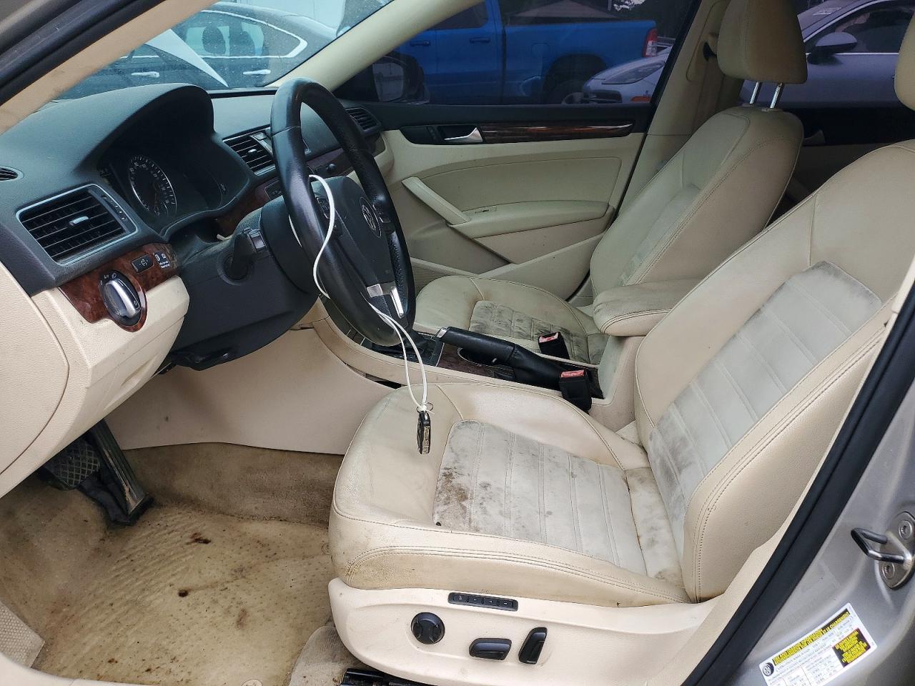 2013 Volkswagen Passat Sel - Image 7