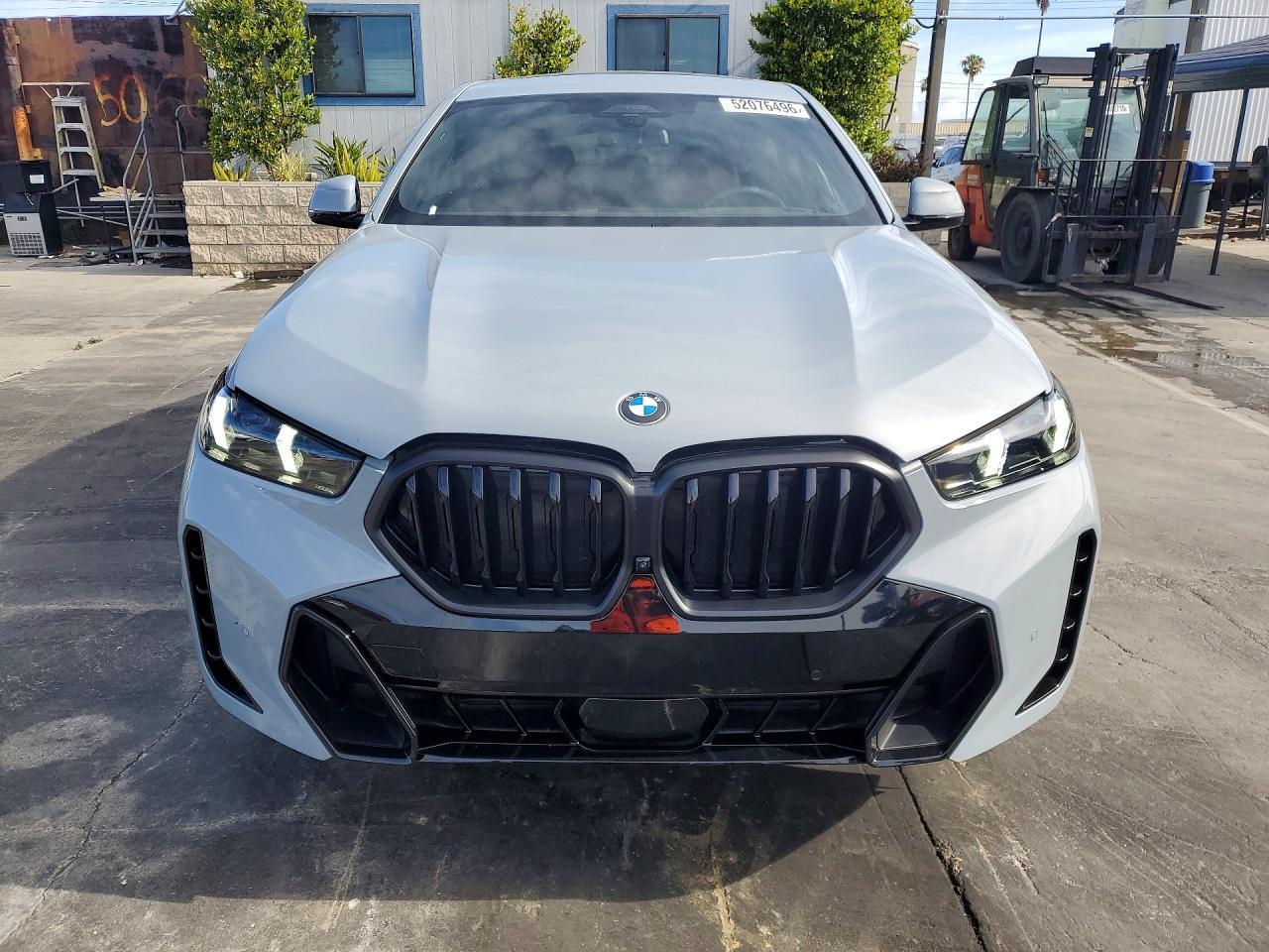 2025 BMW X6 xDrive40I - Image 5