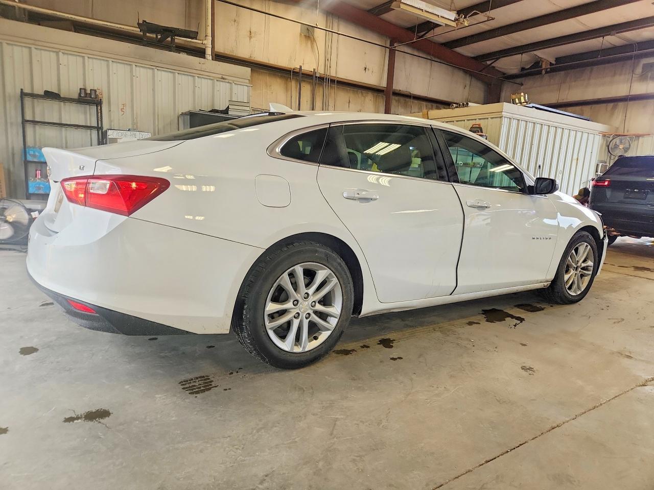 2017 Chevrolet Malibu Lt - Фото 3