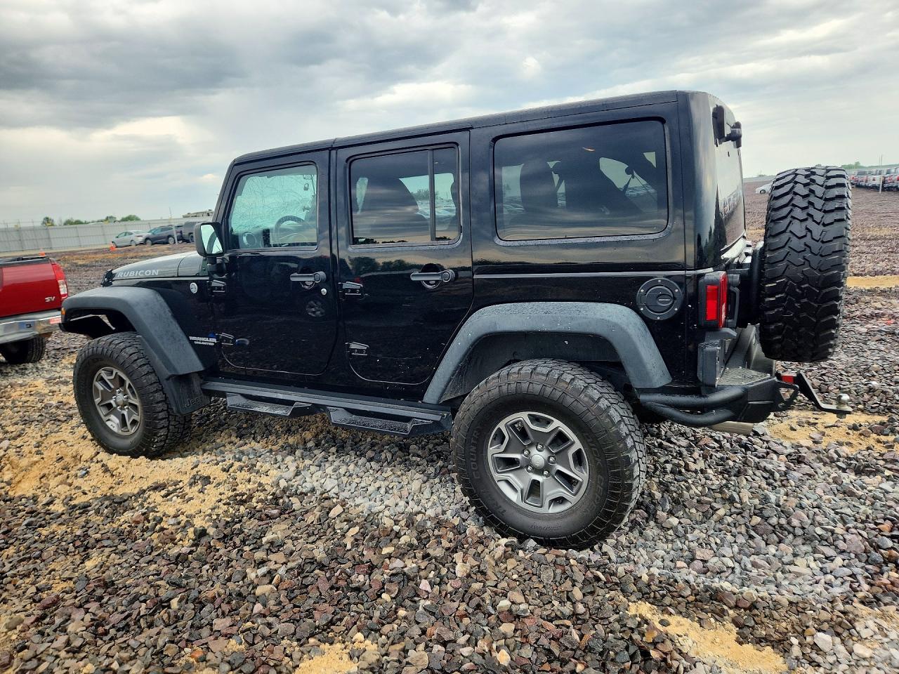 2013 Jeep Wrangler Unlimited Rubicon - Image 2