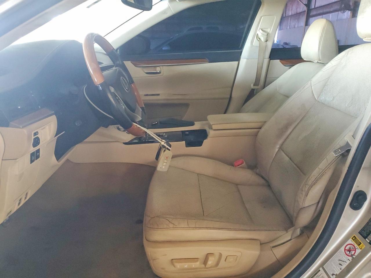 2015 Lexus Es 300H - Фото 7