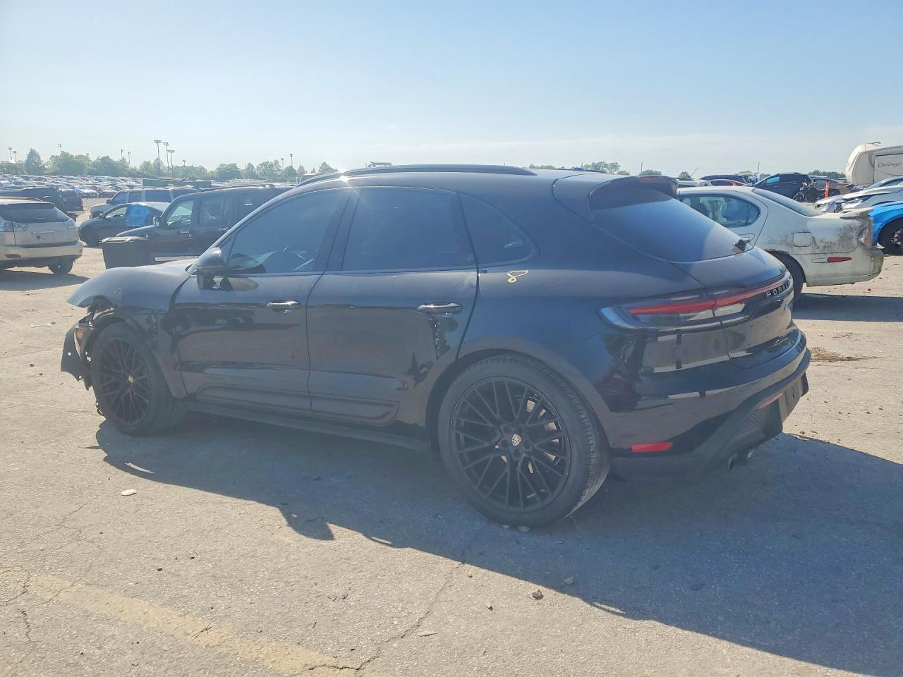 2022 Porsche Macan - Фото 2