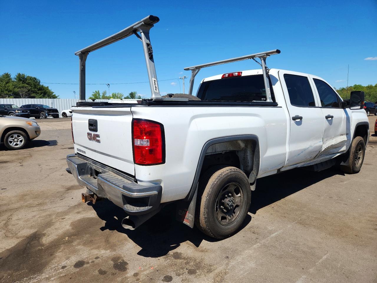 2017 GMC Sierra K2500 Heavy Duty - Фото 3
