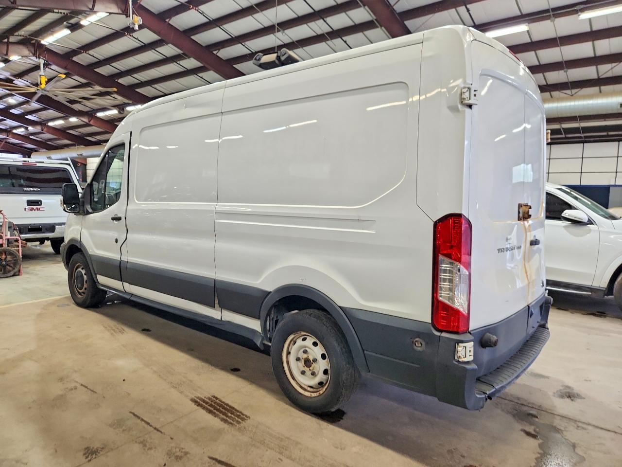 2017 Ford Transit T-150 - Фото 2