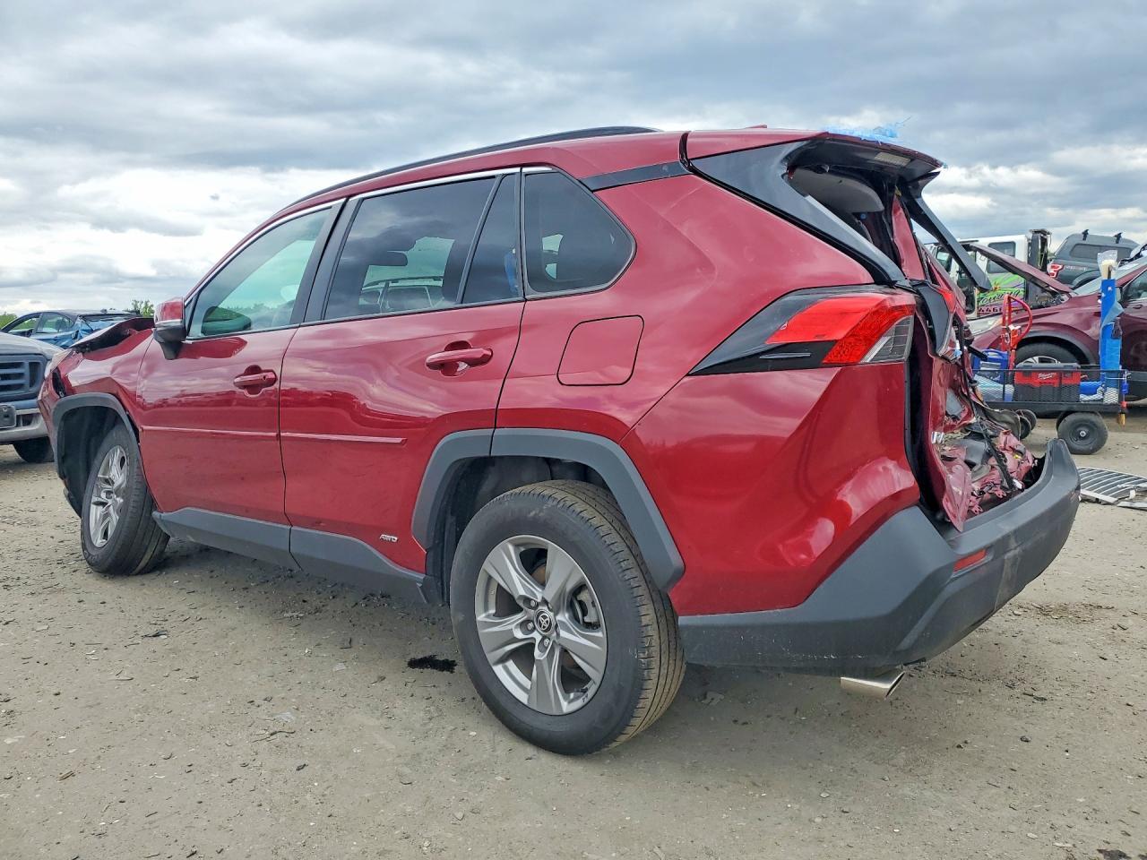 2024 Toyota Rav4 Hybrid Xle - Image 2