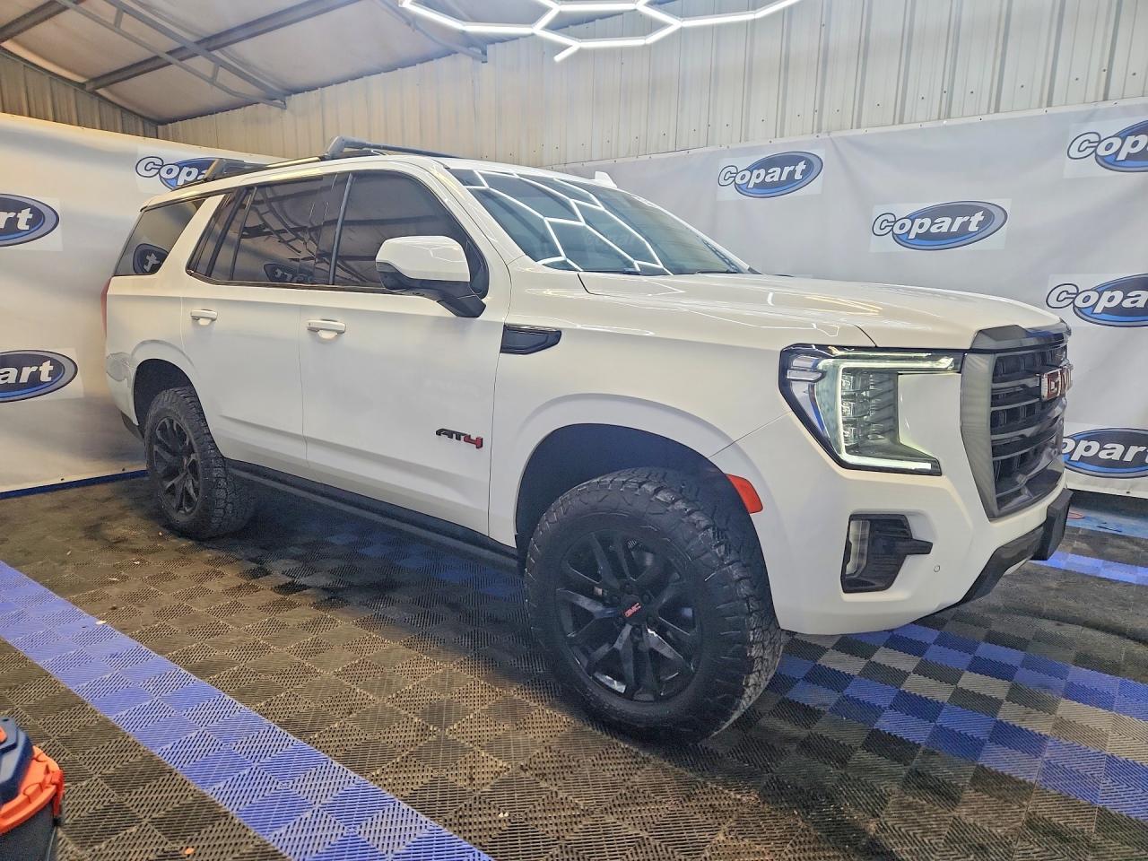 2023 GMC Yukon At4 - Фото 4