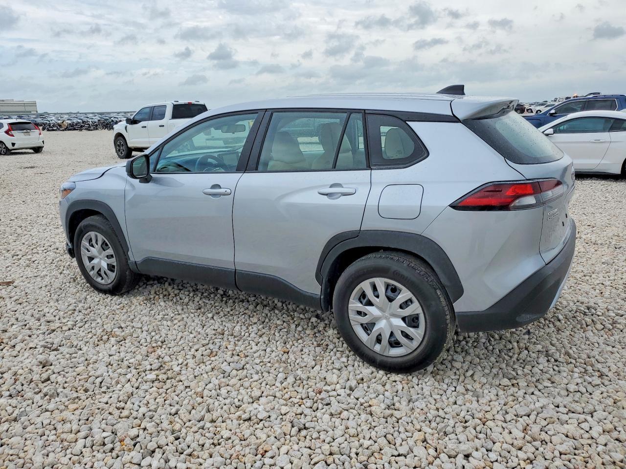 2026 Toyota Corolla Cross L - Фото 2