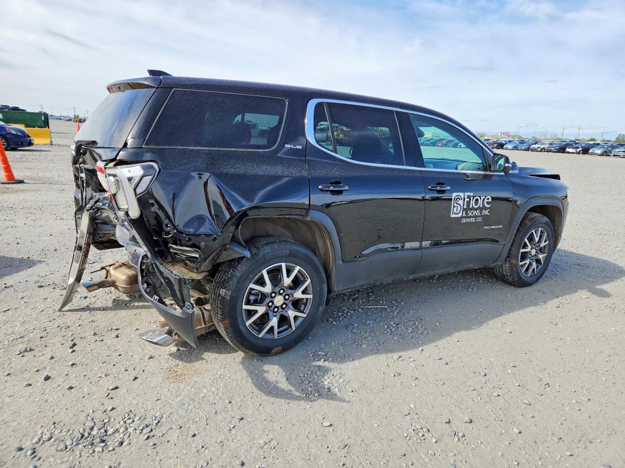 2023 GMC Acadia Sle - Image 3
