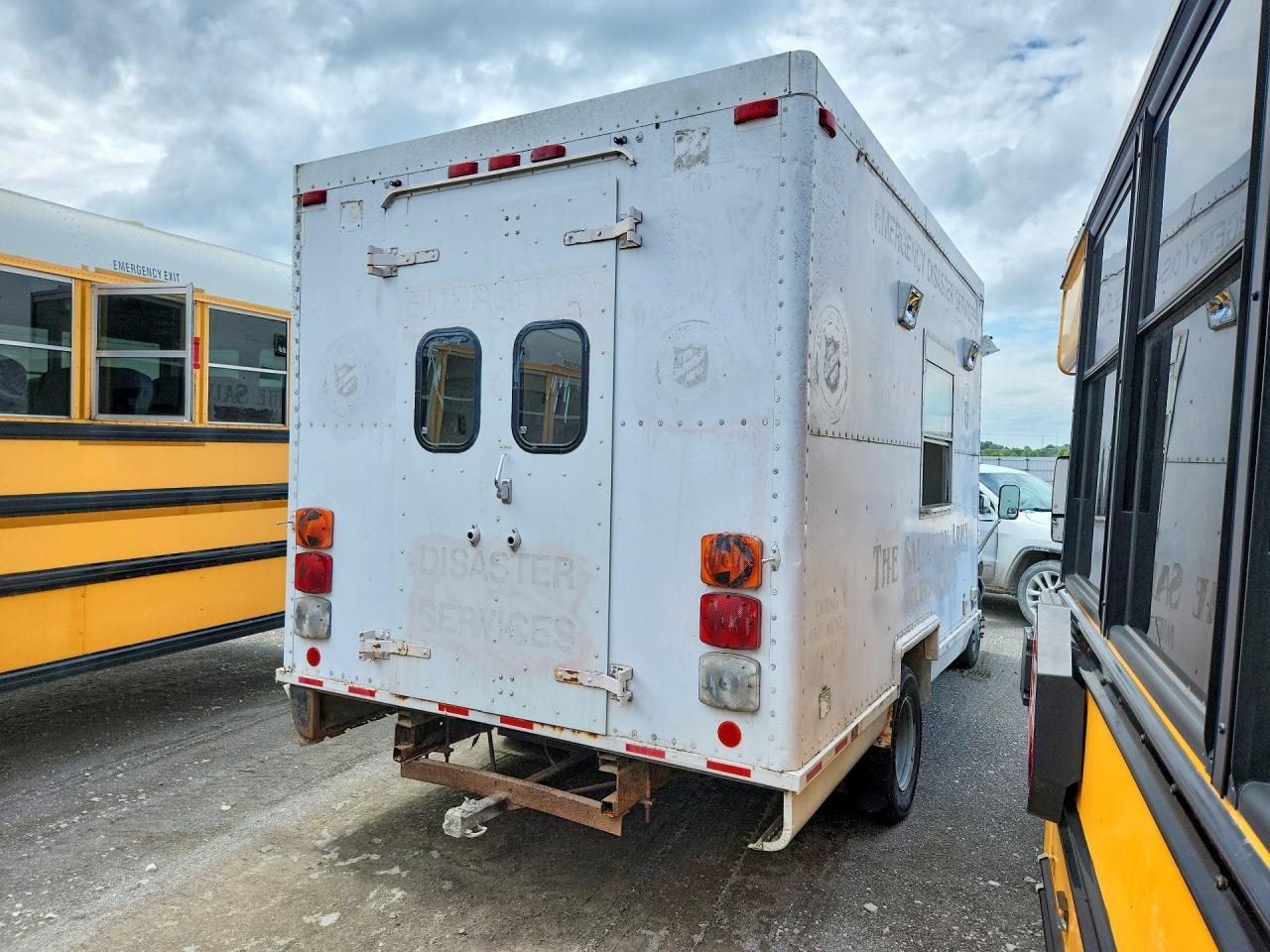 1995 Ford E350 Box Truck - Image 3