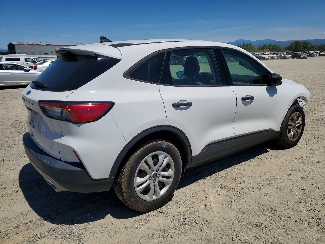 2022 Ford Escape S - Image 3