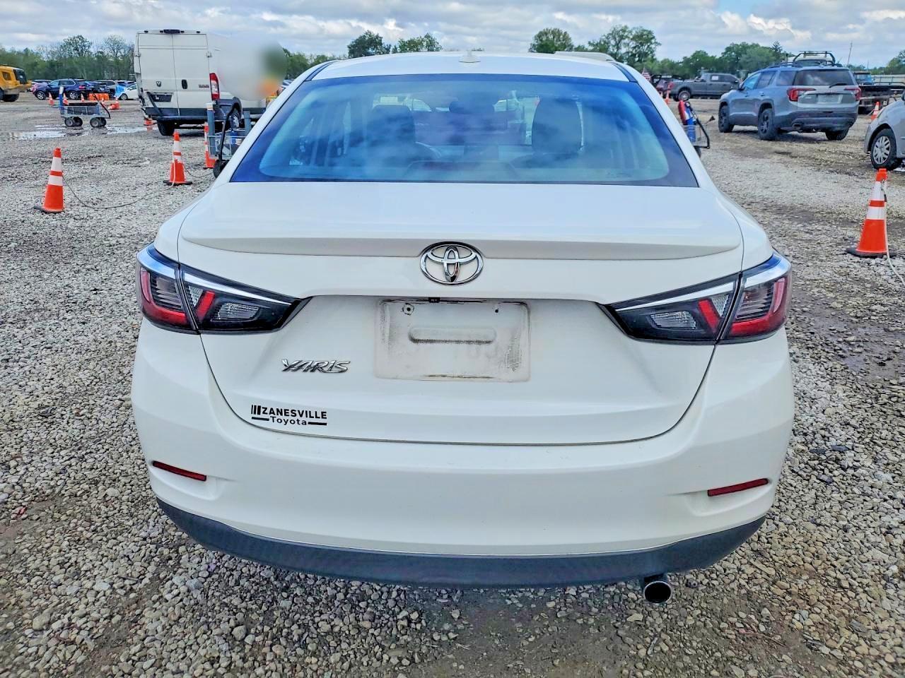 2019 Toyota Yaris Le - Фото 6