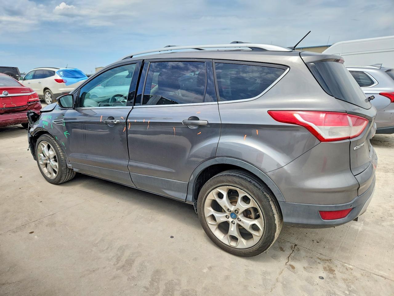 2013 Ford Escape Titanium - Фото 2