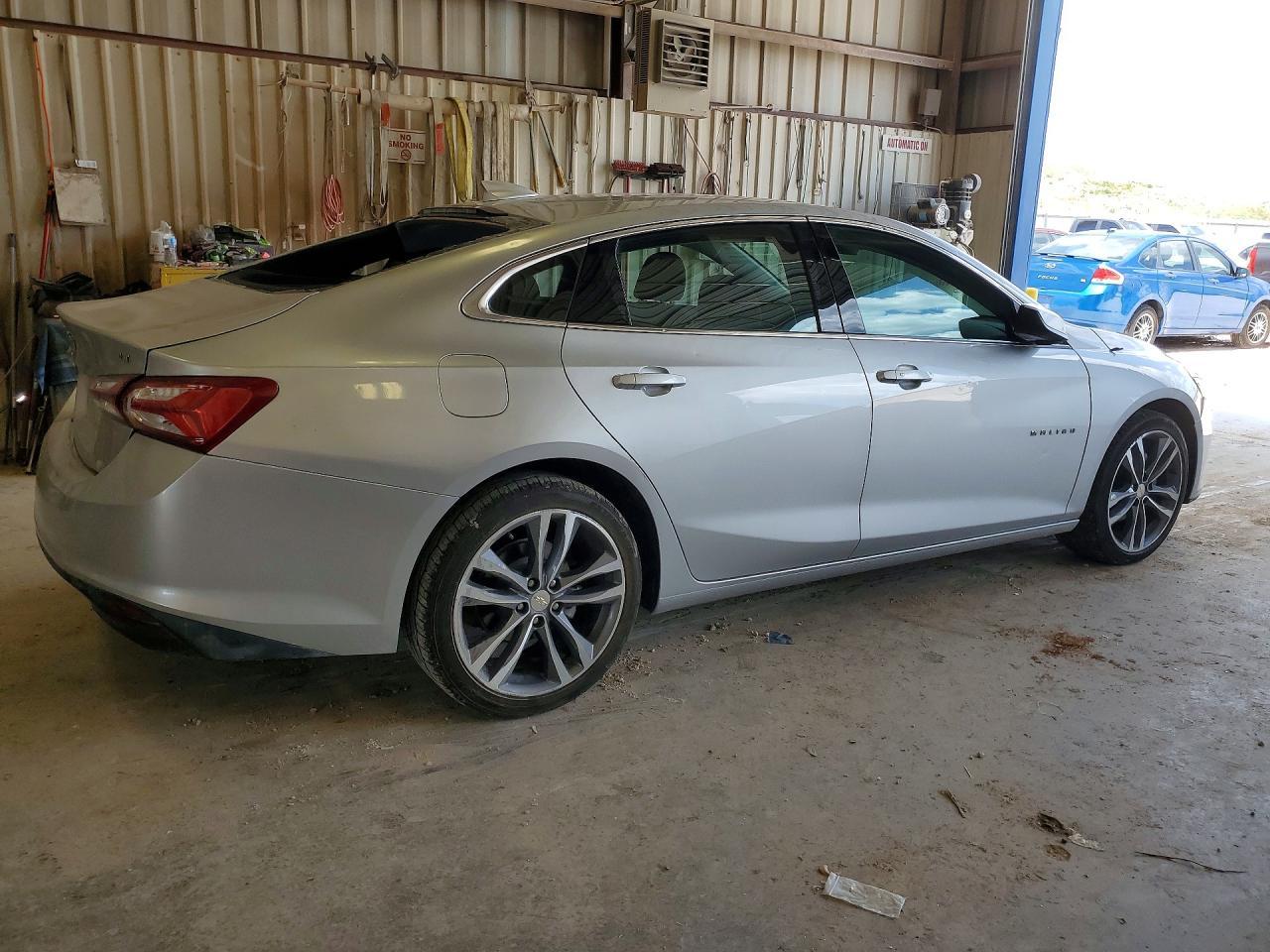 2022 Chevrolet Malibu Lt - Фото 3