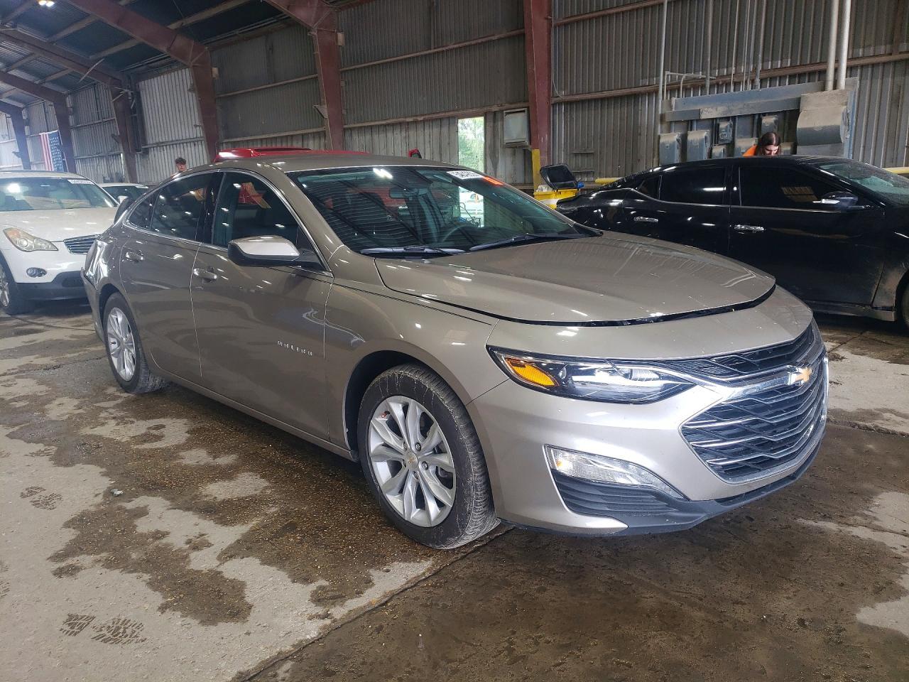2024 Chevrolet Malibu Lt - Image 4