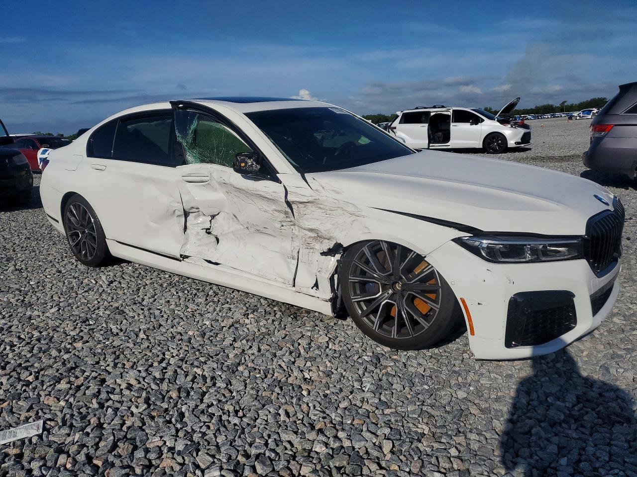 2021 BMW 750 Xi - Фото 4