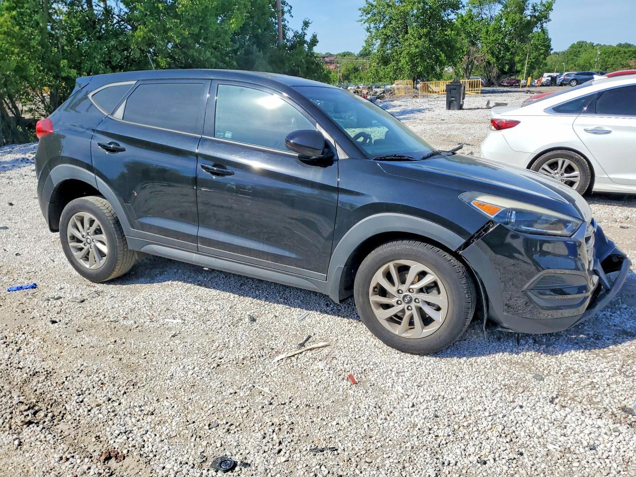 2017 Hyundai Tucson Se - Фото 4