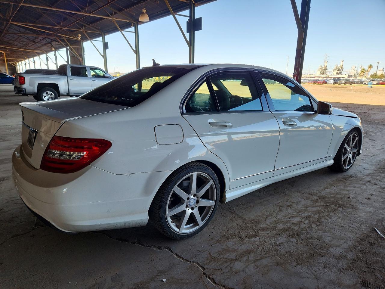 2014 Mercedes-Benz C 250 - Image 3