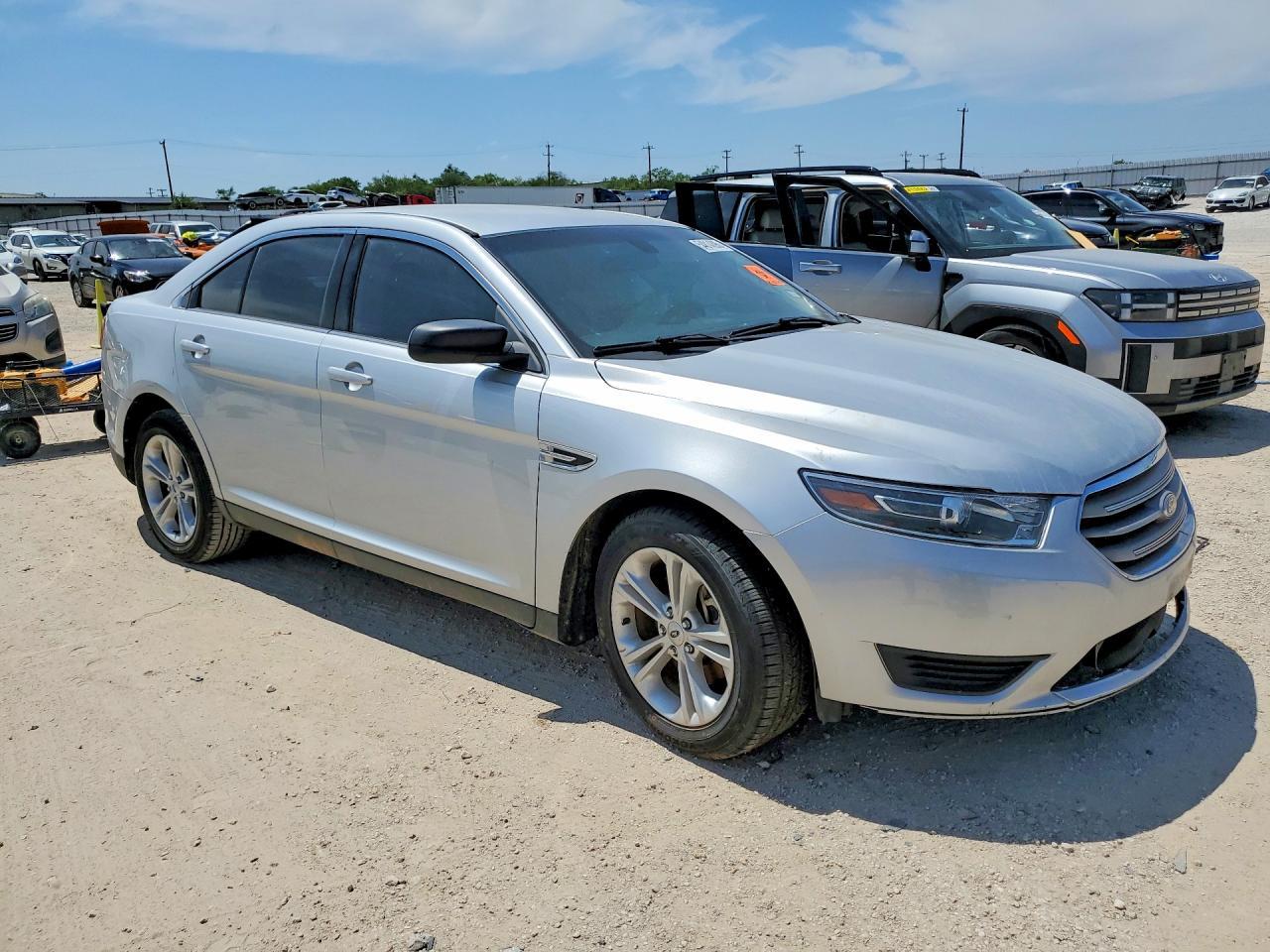 2016 Ford Taurus Se - Image 7