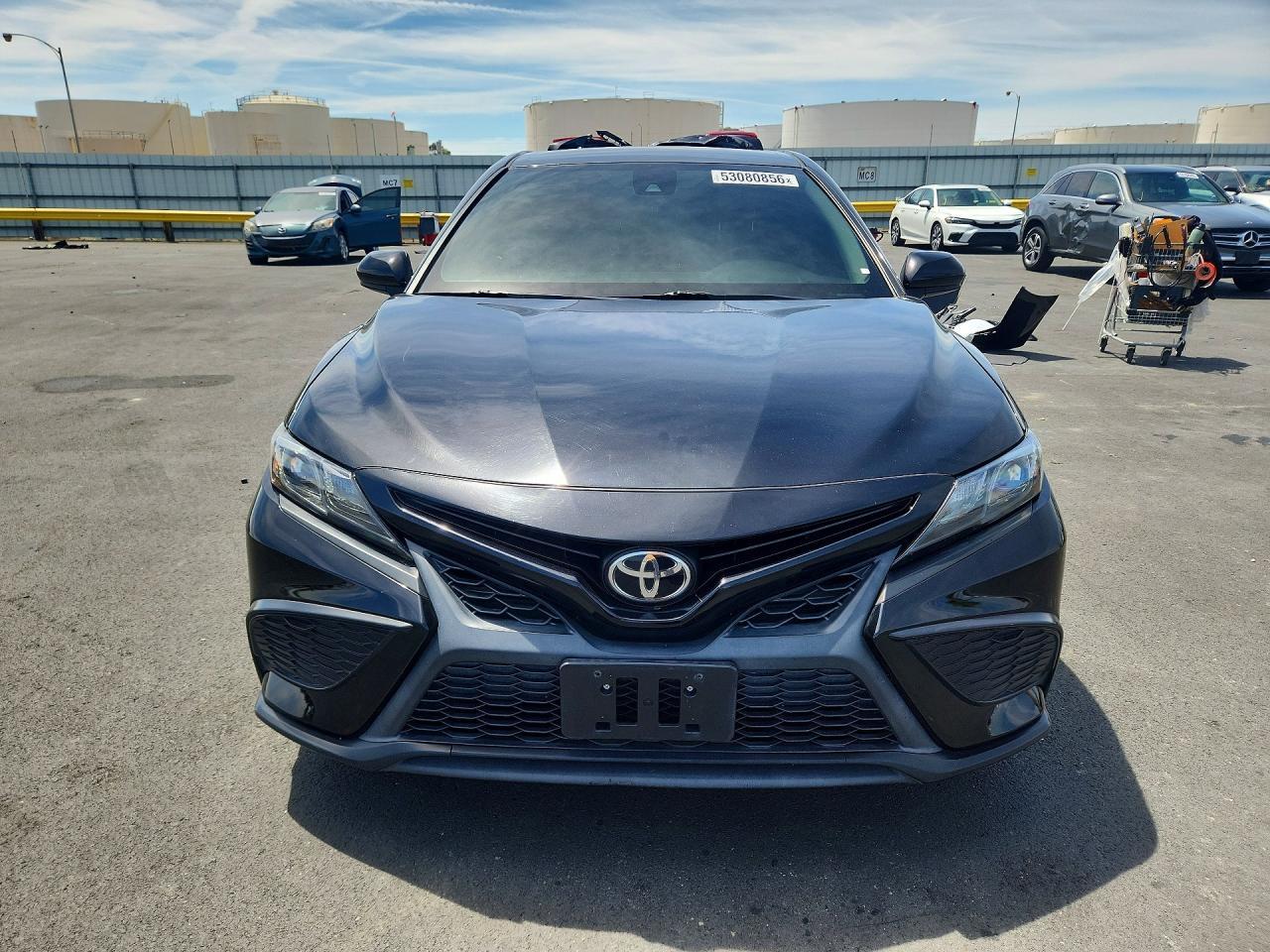 2021 Toyota Camry Se - Фото 5