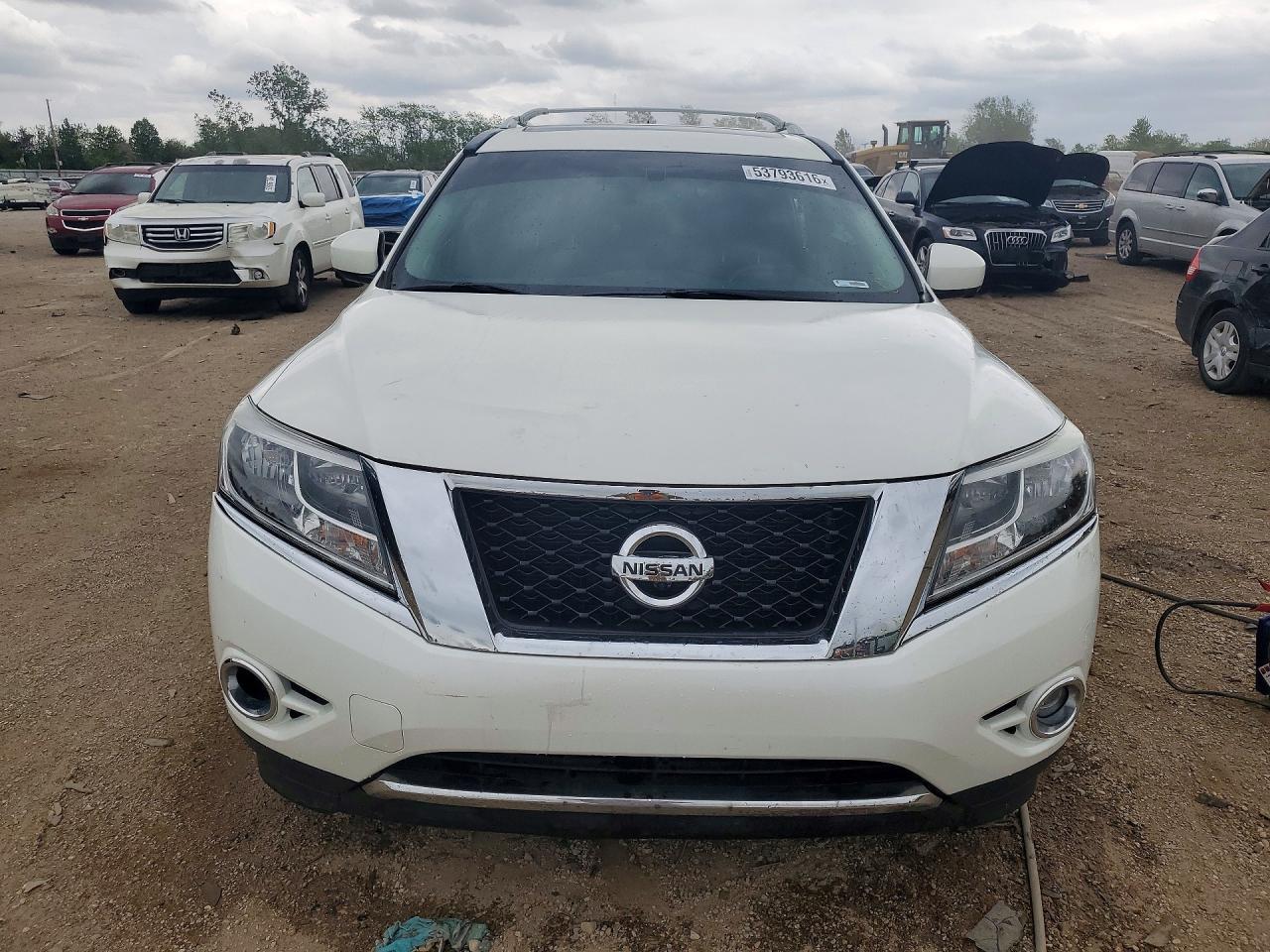 2015 Nissan Pathfinder S - Фото 5