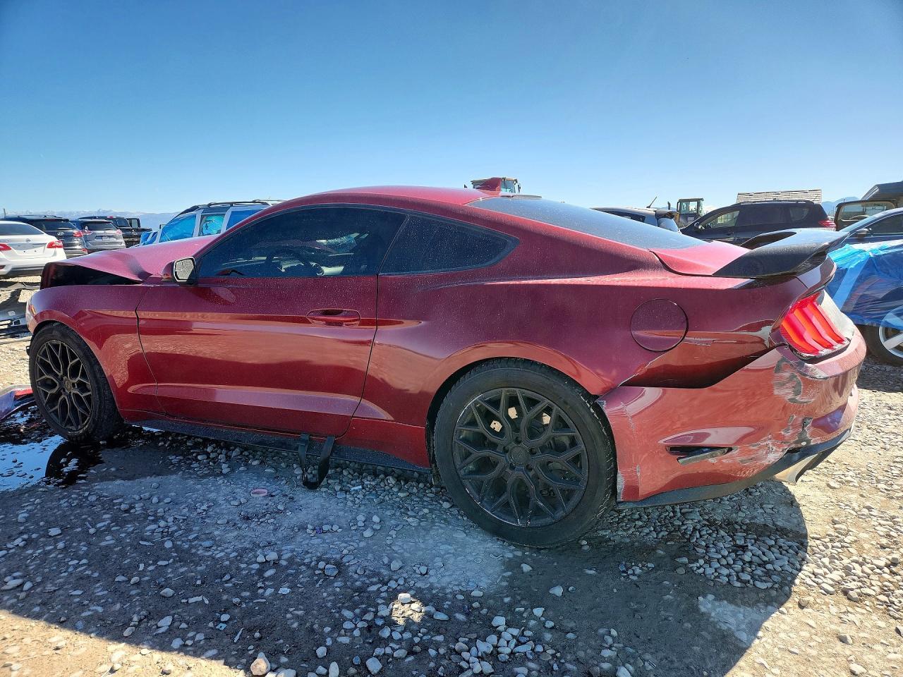2020 Ford Mustang Gt - Фото 2