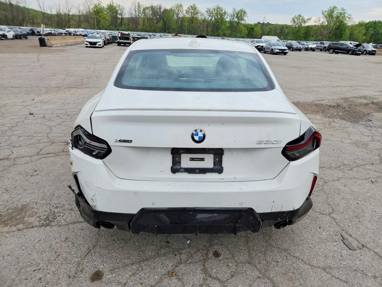 2024 BMW 230Xi - Image 6