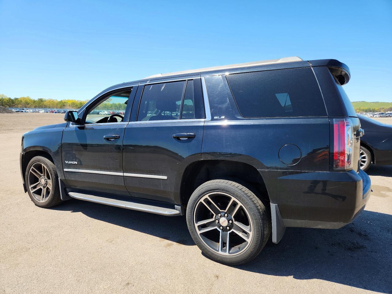 2016 GMC Yukon Sle - Фото 2