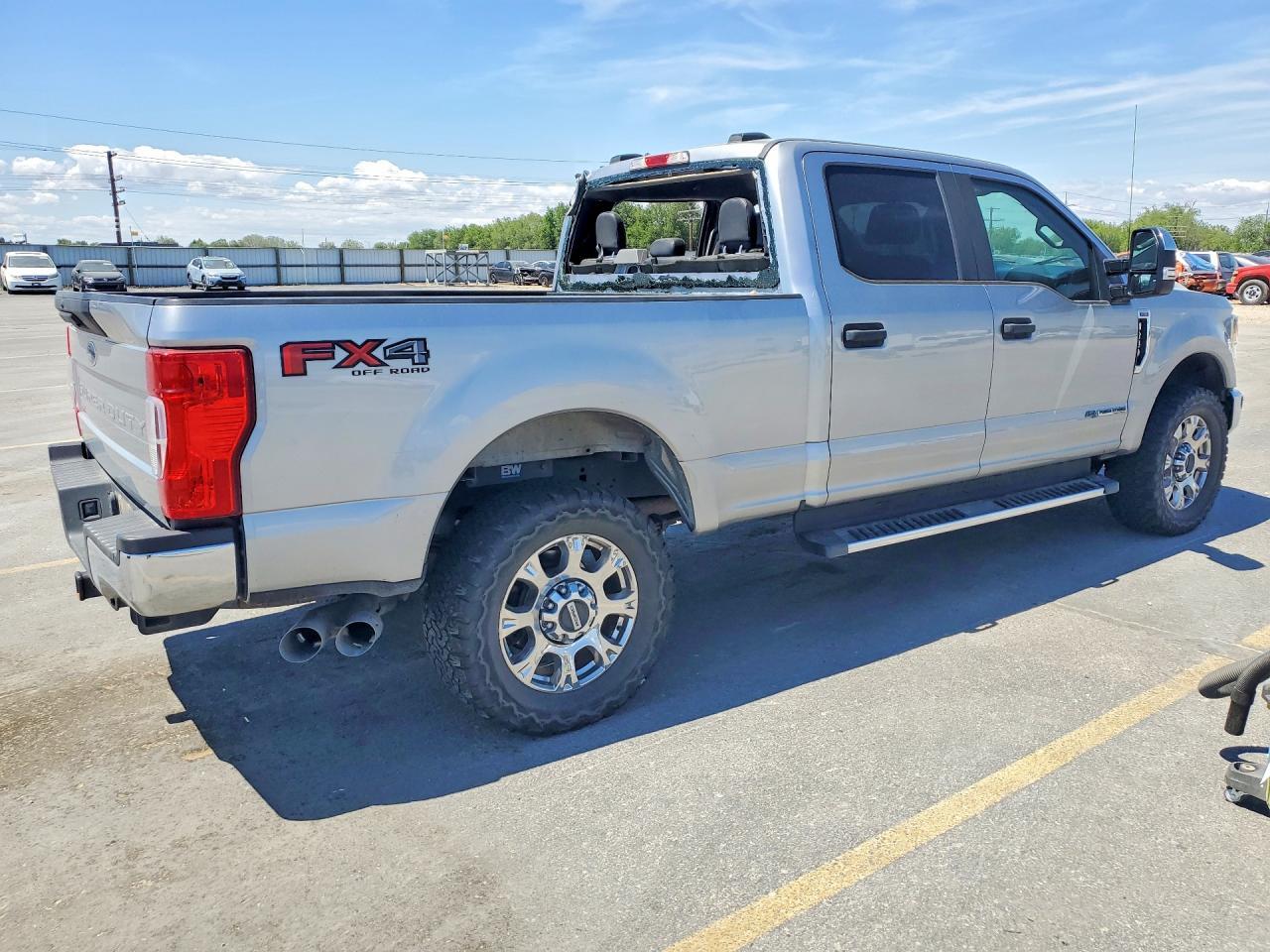2020 Ford F250 Super Duty - Фото 3