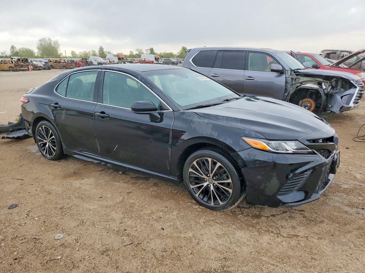 2018 Toyota Camry Se - Фото 4