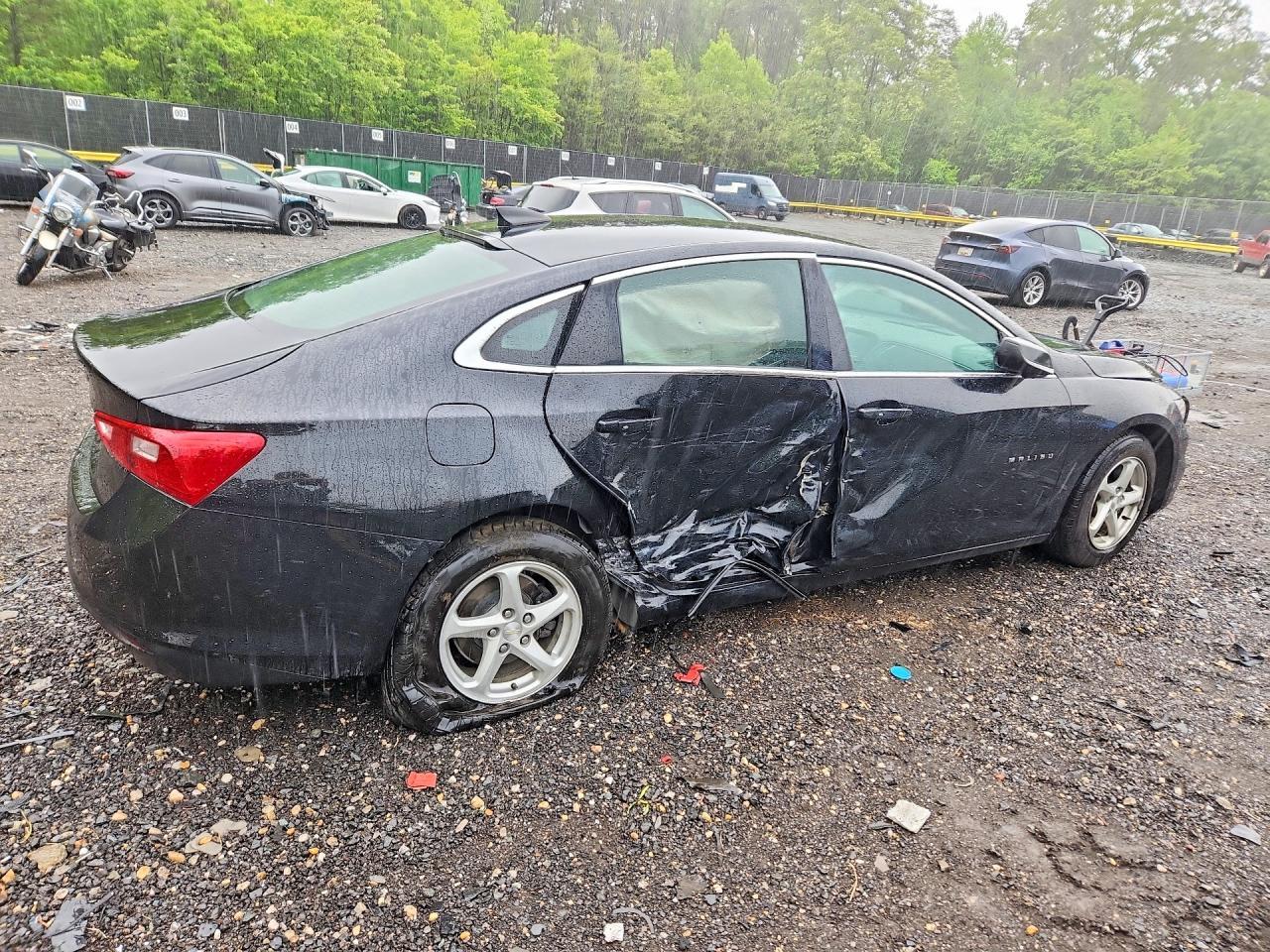 2018 Chevrolet Malibu Ls - Фото 3
