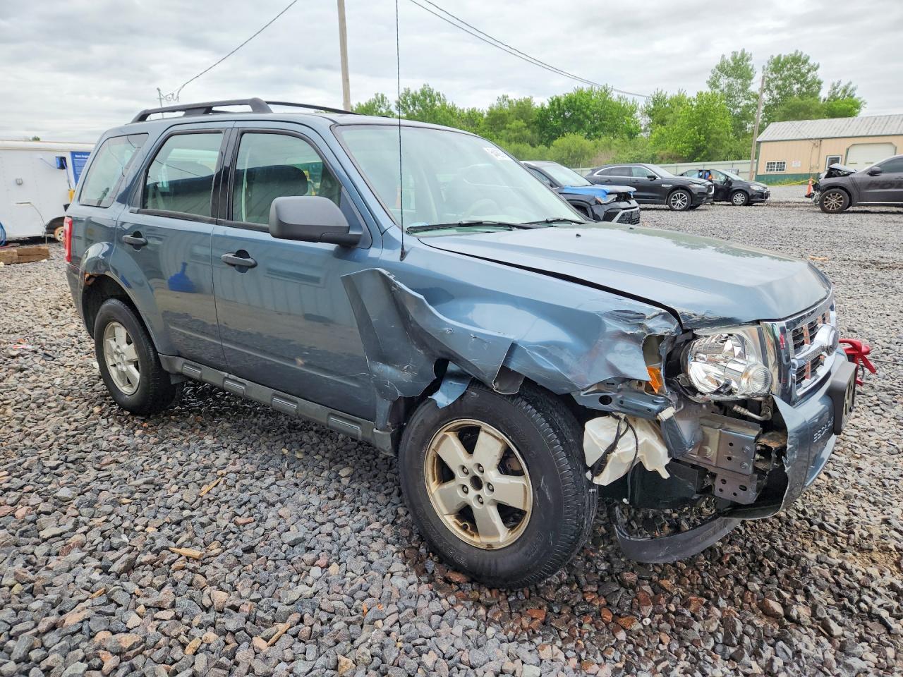 2010 Ford Escape Xls - Image 4