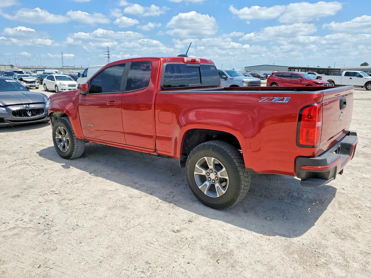 2016 Chevrolet Colorado Z71 - Фото 2