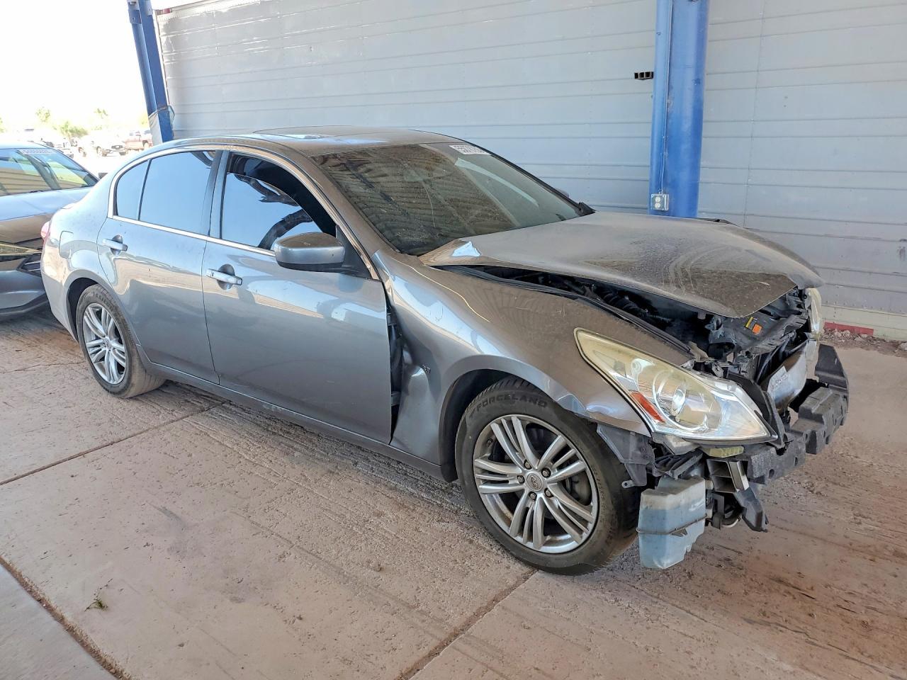 2015 Infiniti Q40 Base - Image 4