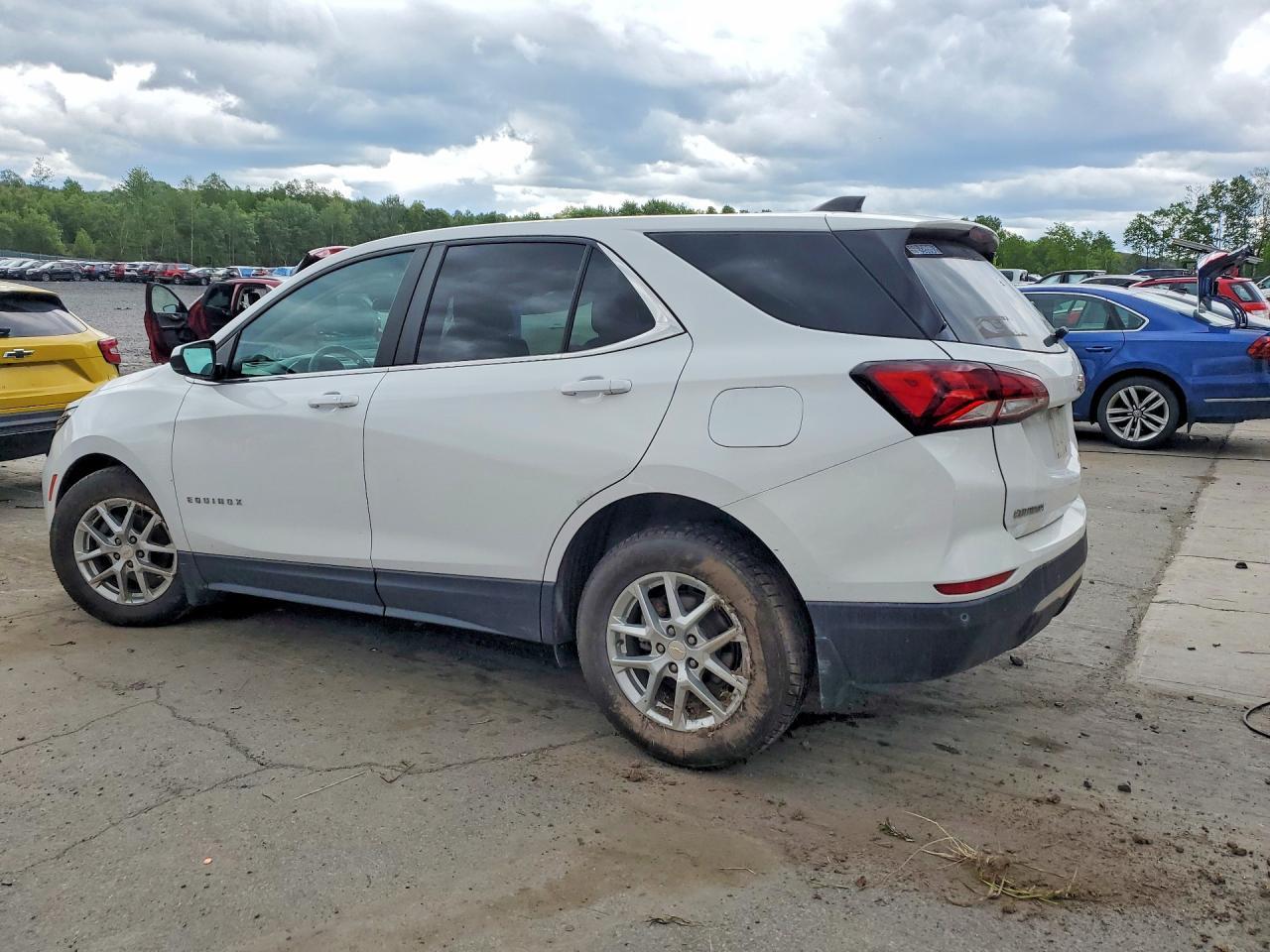 2023 Chevrolet Equinox Lt - Фото 2