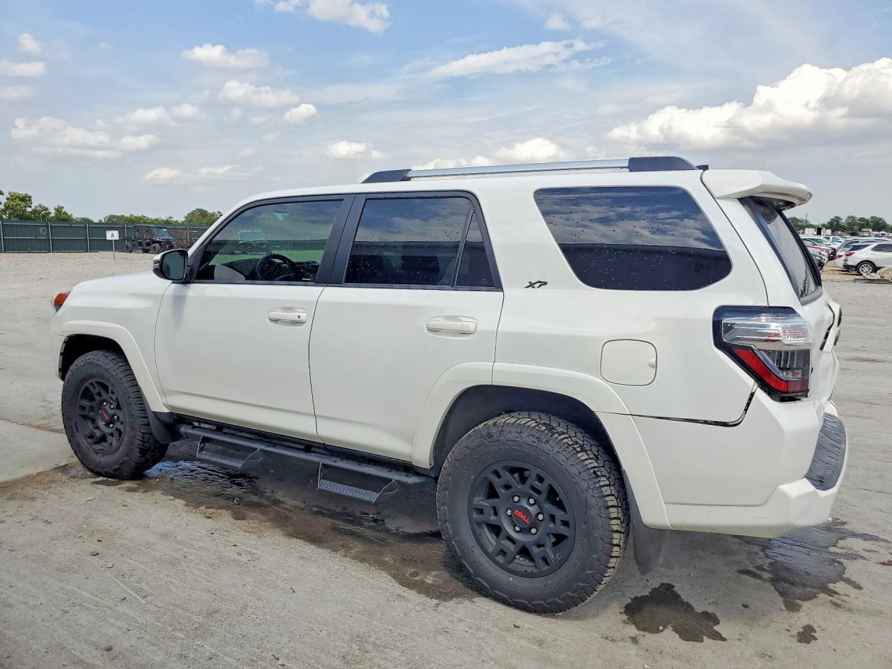 2024 Toyota 4Runner Sr5 Premium - Фото 2