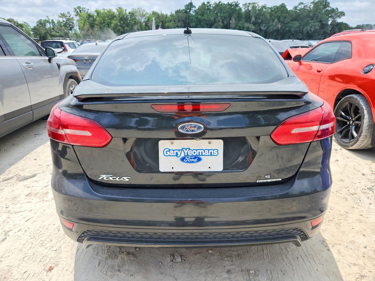 2015 Ford Focus Se - Image 6