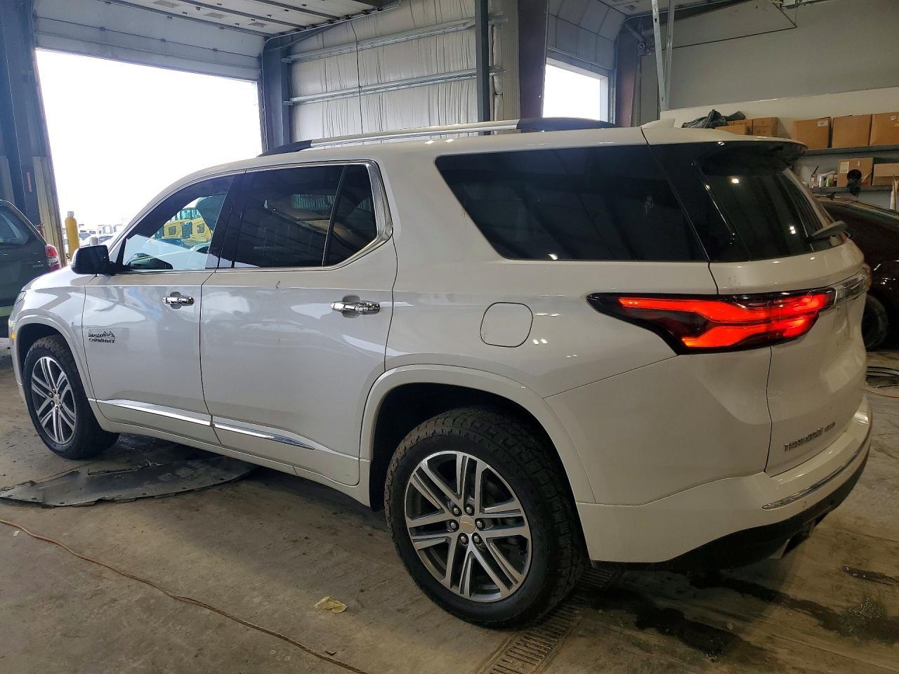 2023 Chevrolet Traverse High Country - Фото 2