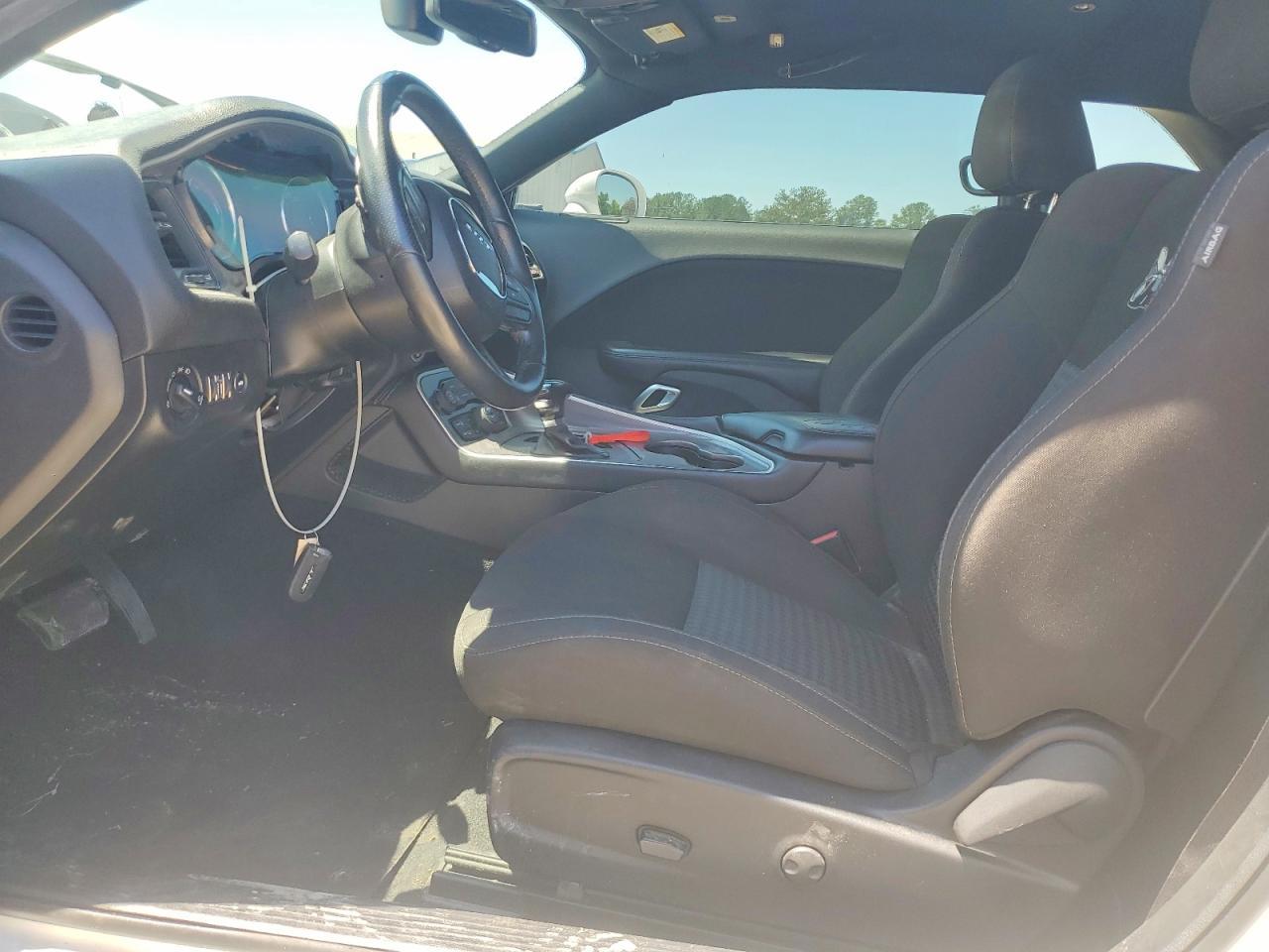 2022 Dodge Challenger R - Image 7
