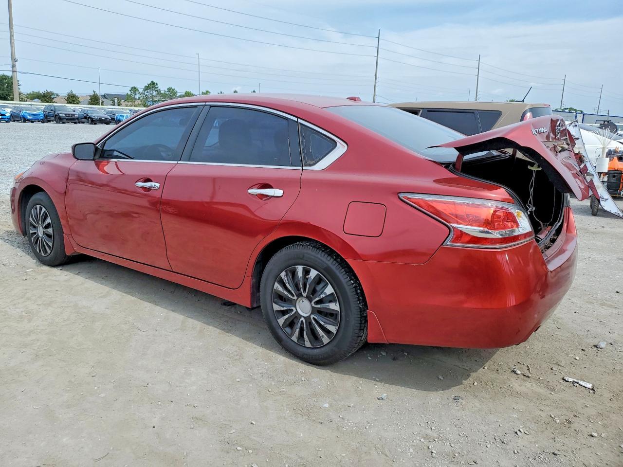 2014 Nissan Altima 2.5 S - Фото 2
