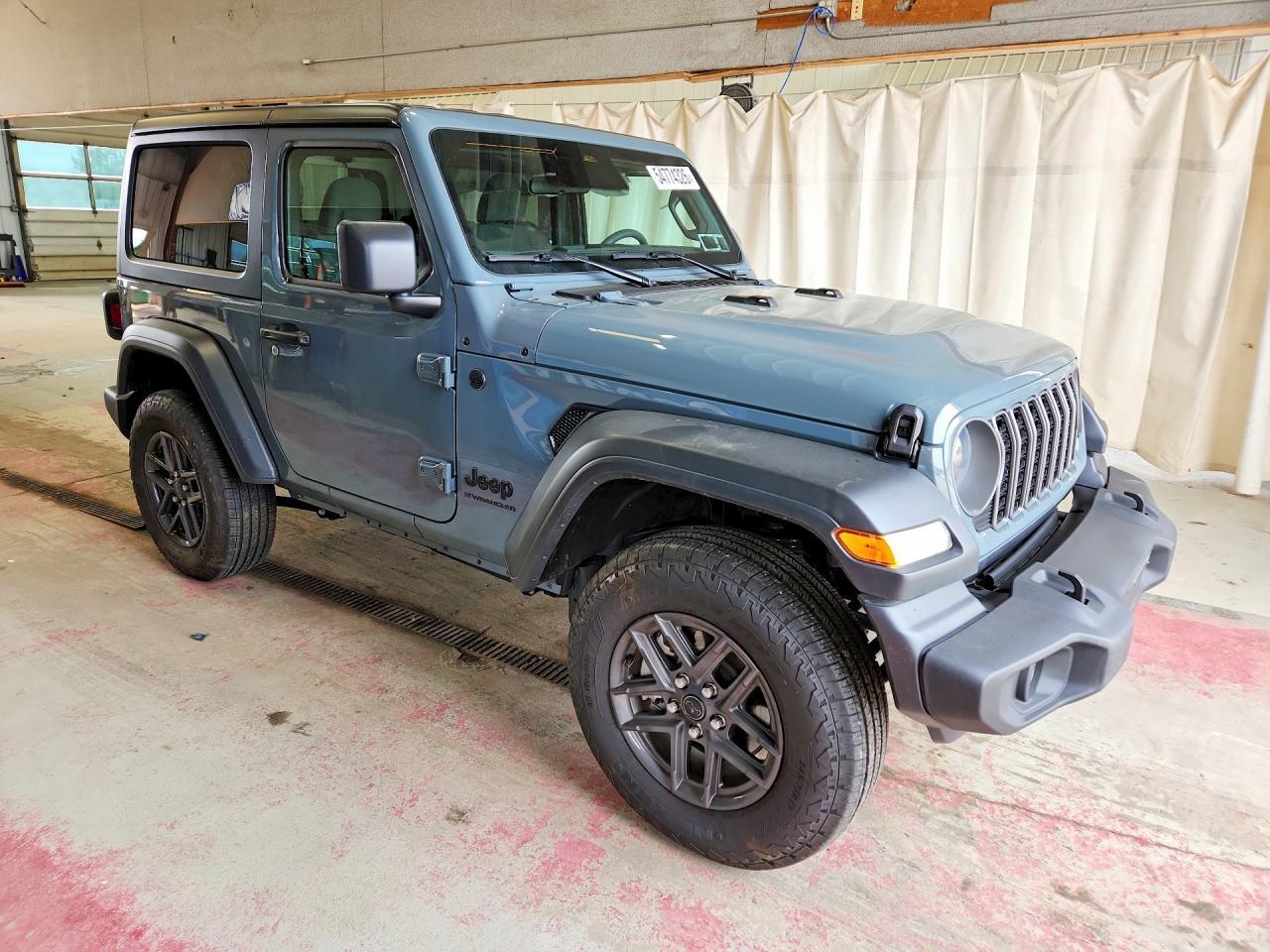 2025 Jeep Wrangler Sport - Фото 4