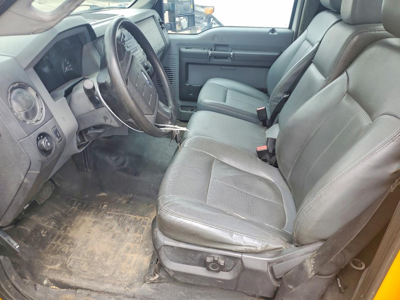2015 Ford F350 Super Duty - Image 7