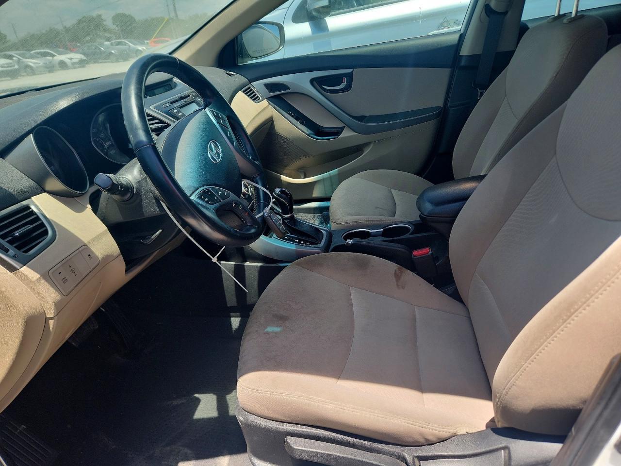 2016 Hyundai Elantra Value Edition - Фото 7