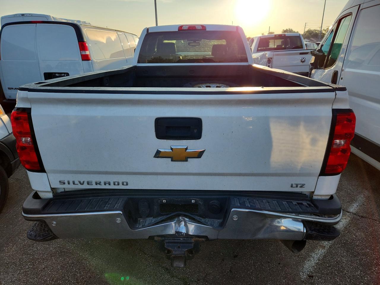 2019 Chevrolet Silverado K3500 Ltz - Image 6