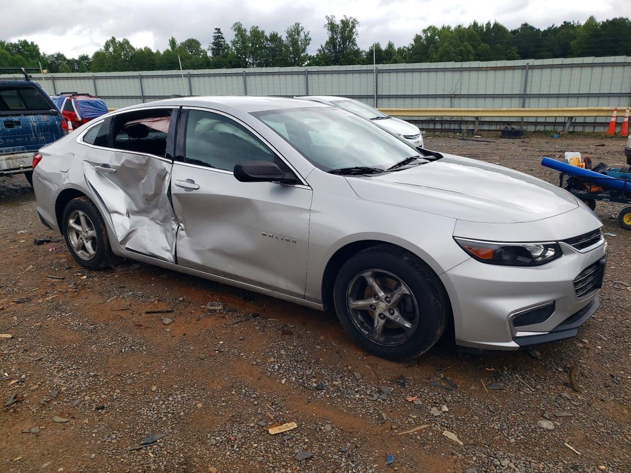 2017 Chevrolet Malibu Ls - Фото 4