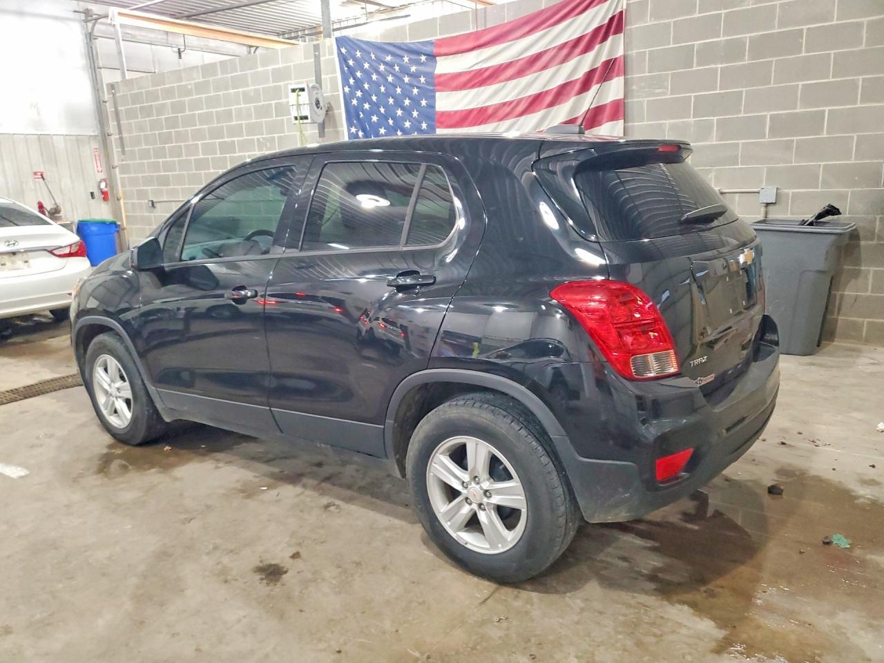 2020 Chevrolet Trax Ls - Image 2