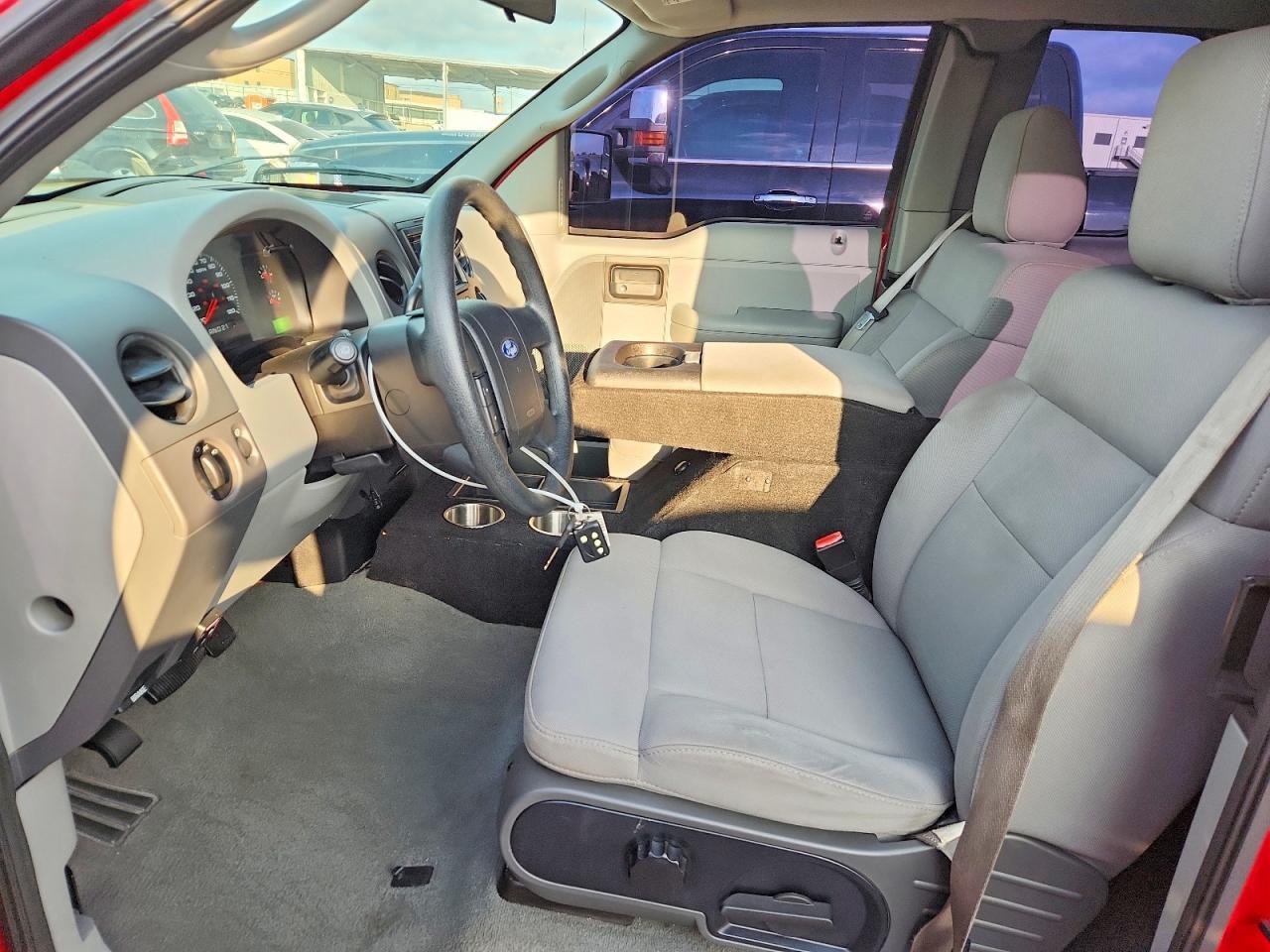 2005 Ford F150 - Фото 7